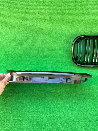 Bmw 3 e46 pre LCI grill prednja maska